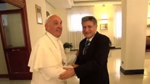 Rabbi Abraham Skorka with Pope Francis in the Vatican, May 21, 2014. (Youtube screenshot / HolylandPilgrimage)